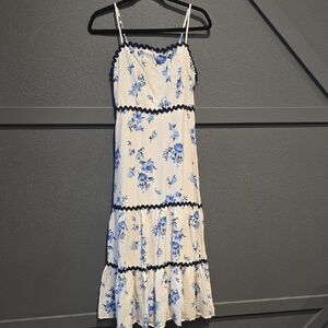 Francesca's Collections Floral Dress Navy and White Scallop Detail